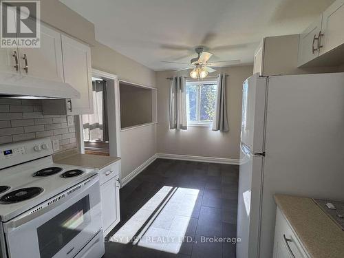55 Commercial Street, Milton, ON - Indoor Photo Showing Kitchen