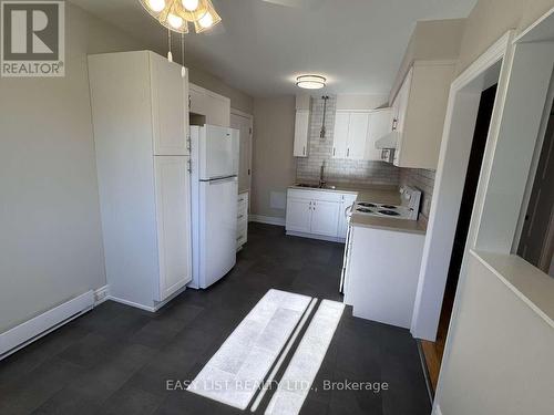 55 Commercial Street, Milton, ON - Indoor Photo Showing Kitchen