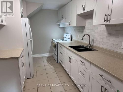 55 Commercial Street, Milton, ON - Indoor Photo Showing Kitchen With Double Sink