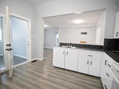 32 Douglas Avenue, Amherst, NS 