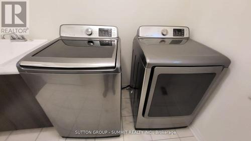 95 Watermill Street, Kitchener, ON - Indoor Photo Showing Laundry Room
