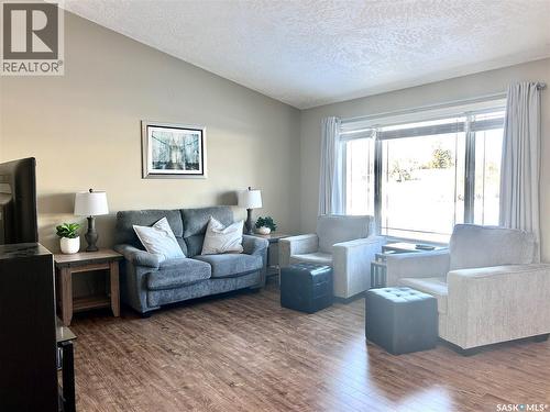 203 3Rd Avenue E, Shellbrook, SK - Indoor Photo Showing Living Room