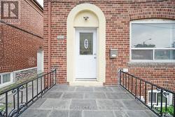 2055 EGLINTON AVENUE W  Toronto, ON M6E 2K4