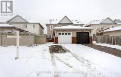 1104 DAVIS LANE  Milton, ON L9T 5P9