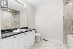 4 Pc Main Bathroom - 