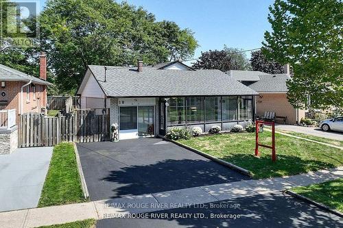 18 Darlingside Drive, Toronto, ON - Outdoor