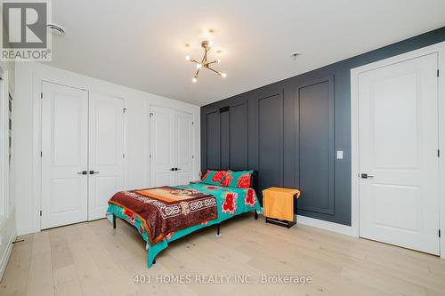332 Christine Avenue, Lakeshore, ON - Indoor Photo Showing Bedroom