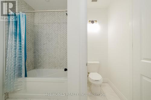 332 Christine Avenue, Lakeshore, ON - Indoor Photo Showing Bathroom