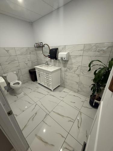 5014  50 Ave, Ponoka, AB 