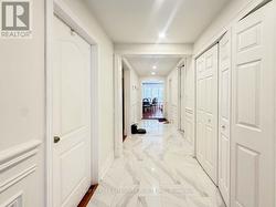 UNIT 1 - 275 ESTELLE AVENUE  Toronto, ON M2N 5J4