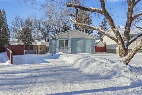 34 Mackie Bay, Winnipeg, MB 