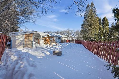 34 Mackie Bay, Winnipeg, MB 