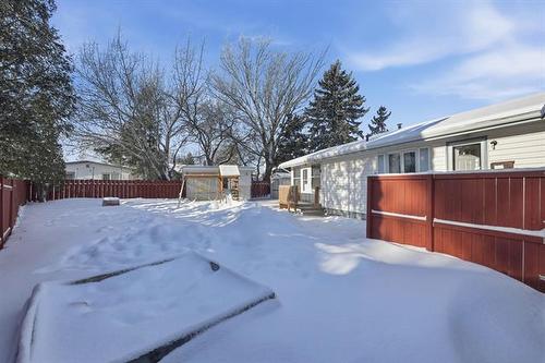 34 Mackie Bay, Winnipeg, MB 