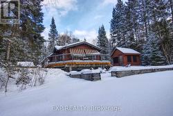 27 GROEGER ROAD Huntsville (Chaffey), ON P1H 2J4