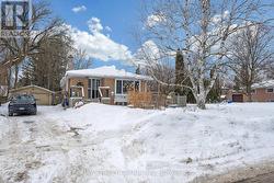 7 KEMANO ROAD  Aurora, ON L4G 2X9