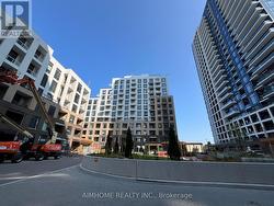 702 - 8 BEVERLEY GLEN BOULEVARD  Vaughan, ON L4J 0L5