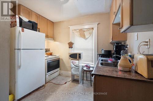 43 York Street, St. Catharines (Downtown), ON - Indoor Photo Showing Kitchen With Double Sink
