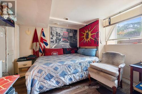 43 York Street, St. Catharines (Downtown), ON - Indoor Photo Showing Bedroom