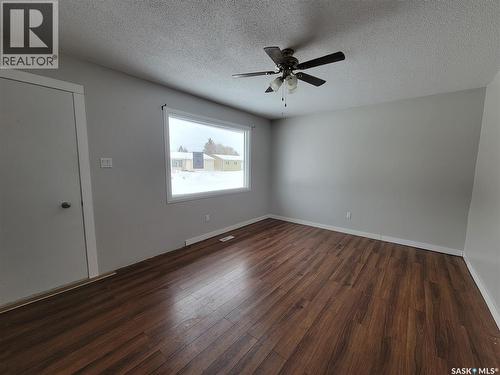 4721 Barr Crescent, Lloydminster, SK - Indoor Photo Showing Other Room