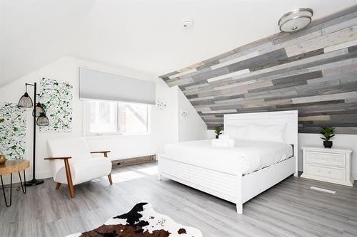 764 Henderson Hwy, Winnipeg, MB 