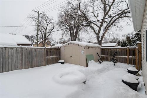 764 Henderson Hwy, Winnipeg, MB 