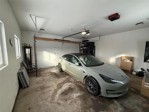 764 Henderson Hwy, Winnipeg, MB 