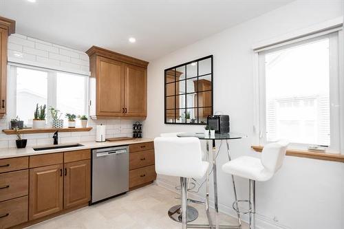 764 Henderson Hwy, Winnipeg, MB 