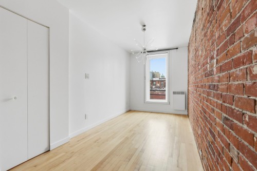 Chambre à coucher - 3811 Rue St-Dominique, Montréal (Le Plateau-Mont-Royal), QC - Indoor Photo Showing Other Room