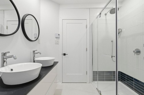 Salle de bains - 3811 Rue St-Dominique, Montréal (Le Plateau-Mont-Royal), QC - Indoor Photo Showing Bathroom