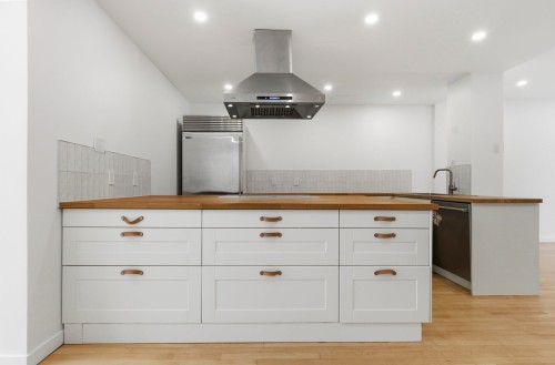 Cuisine - 3811 Rue St-Dominique, Montréal (Le Plateau-Mont-Royal), QC - Indoor