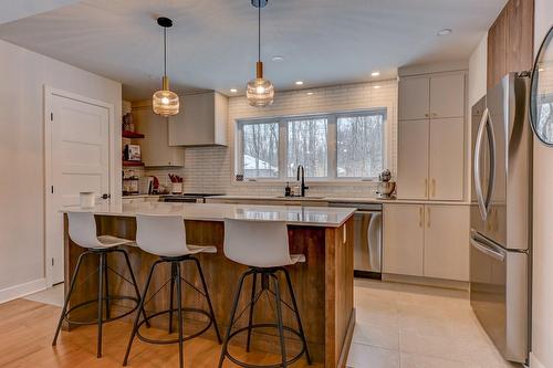 Cuisine - 63 12E Avenue, Saint-Hippolyte, QC - Indoor Photo Showing Kitchen With Upgraded Kitchen