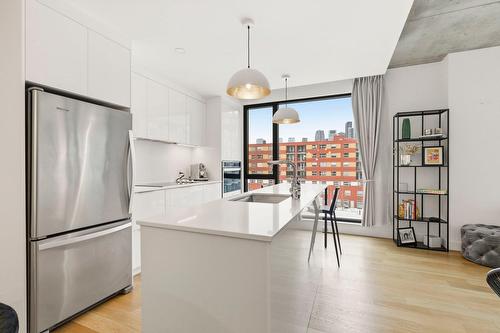 Kitchen - 414-1550 Rue Des Bassins, Montréal (Le Sud-Ouest), QC - Indoor Photo Showing Kitchen With Upgraded Kitchen