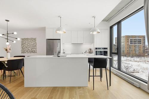 Kitchen - 414-1550 Rue Des Bassins, Montréal (Le Sud-Ouest), QC - Indoor Photo Showing Other Room