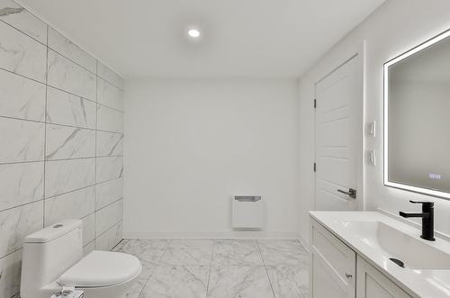 Salle de bains - 277 Rue Paré, L'Assomption, QC - Indoor Photo Showing Bathroom