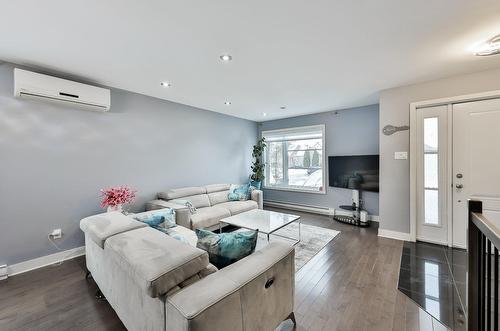 Salon - 277 Rue Paré, L'Assomption, QC - Indoor Photo Showing Living Room