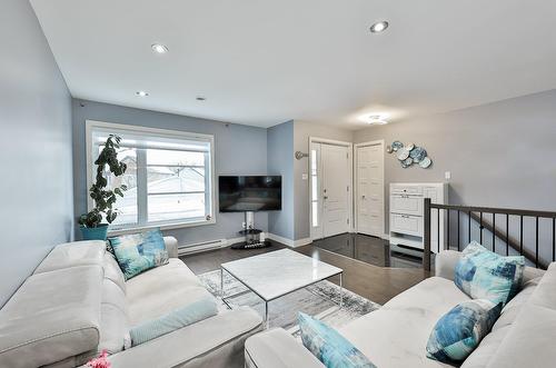Salon - 277 Rue Paré, L'Assomption, QC - Indoor Photo Showing Living Room