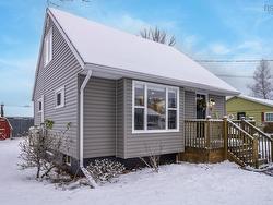 27 Cambey Avenue  Stellarton, NS B0K 1S0
