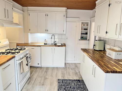 240 Forbes Street, New Glasgow, NS 