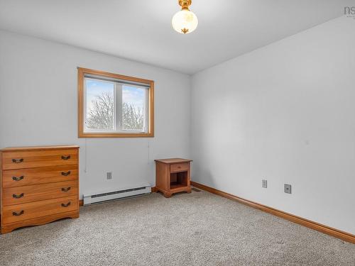 12 Amberwood Court, Halifax, NS 