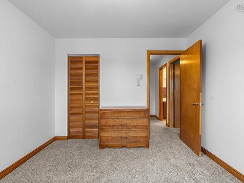 12 Amberwood Court, Halifax, NS 