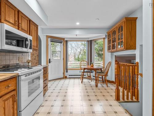 12 Amberwood Court, Halifax, NS 