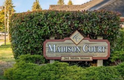 703-261 Mills St  Parksville, BC V9P 2N5