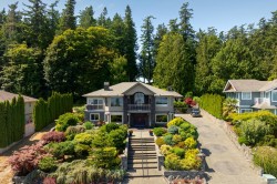 7012 Island View Pl  Central Saanich, BC V8M 2J6