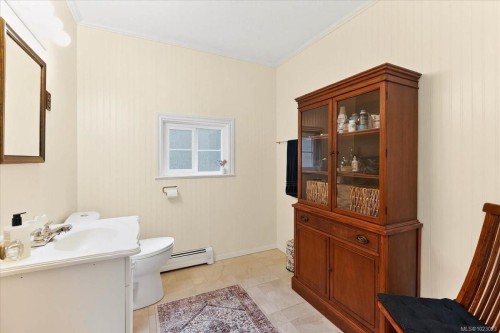 6009 River Rd, Port Alberni, BC 