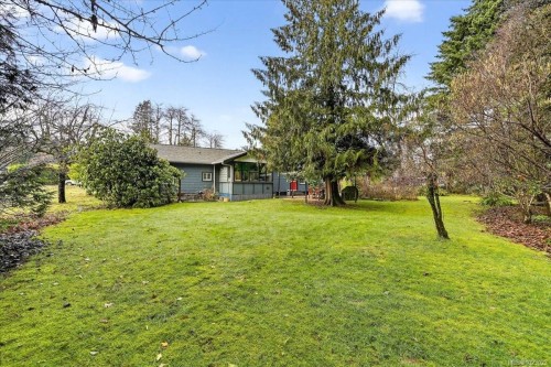 6009 River Rd, Port Alberni, BC 