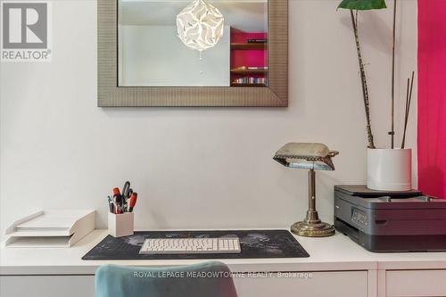 914 - 220 Burnhamthorpe Road W, Mississauga, ON - 