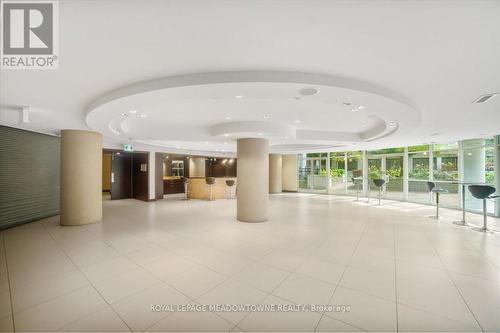 914 - 220 Burnhamthorpe Road W, Mississauga, ON - Indoor Photo Showing Other Room