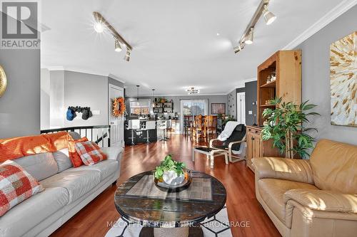45 Huron Street, Greater Napanee (Greater Napanee), ON - Indoor Photo Showing Living Room