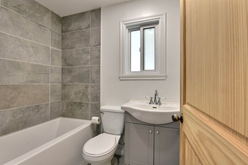 Bathroom - 4299 1Re Avenue, Laval (Laval-Ouest), QC - Indoor Photo Showing Bathroom