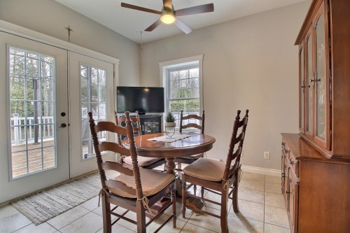 Coin-repas - 82 Rue Goudreau, Magog, QC - Indoor Photo Showing Dining Room